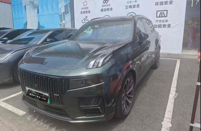 Lynk &Co. 09 EM-P 2024 EM-P 2.0 TD six-seater ULTRA