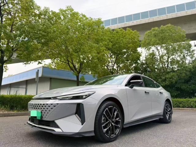 Changan Qiyuan A06 classic 2024 high-end version