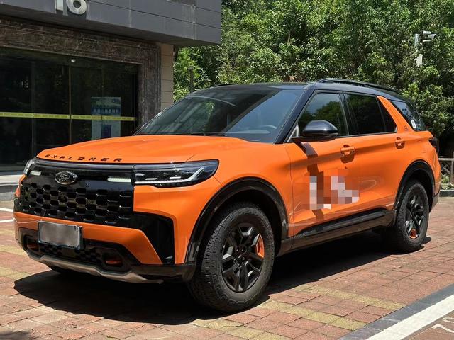Explorer 2024 EcoBoost 285 four-wheel drive Kunlun Peak Edition 7-seater