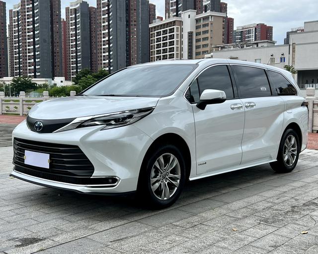 Saina 2024 dual-engine 2.5L comfort edition