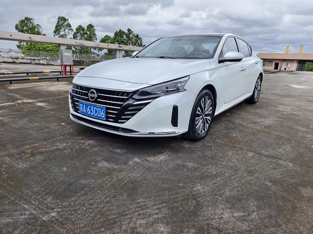 Teana 2022 2.0L XE Pure Edition