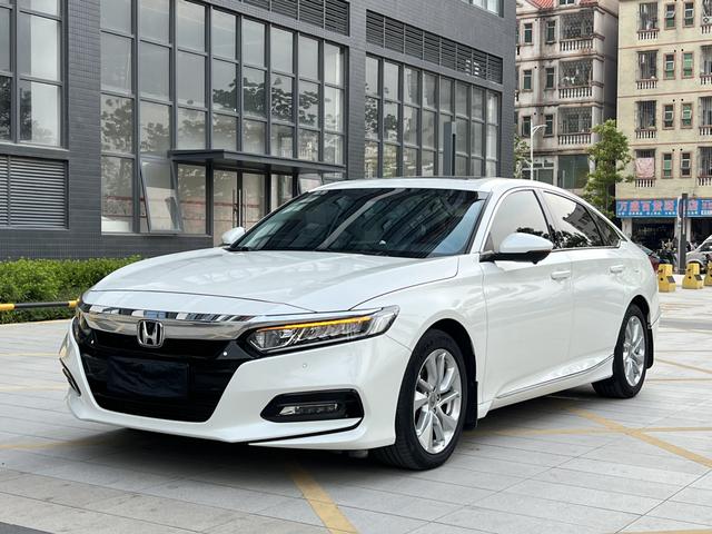 Accord 2018 260TURBO Elite National V