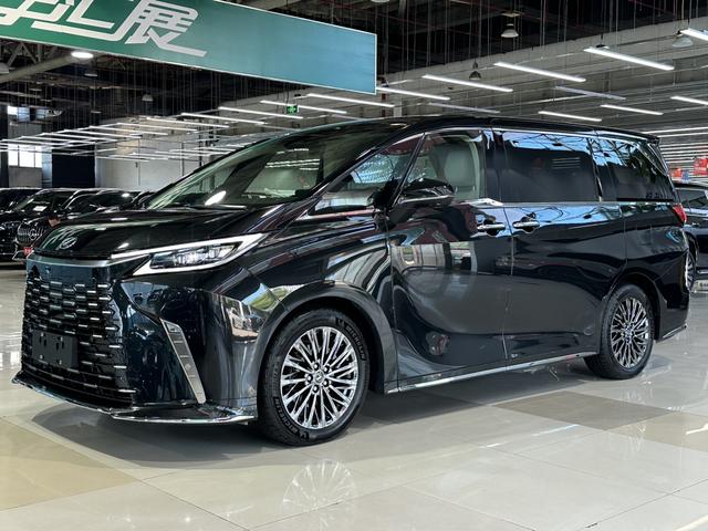 Lexus LM 2023 500h DIRECT4 Six-Seat Premium