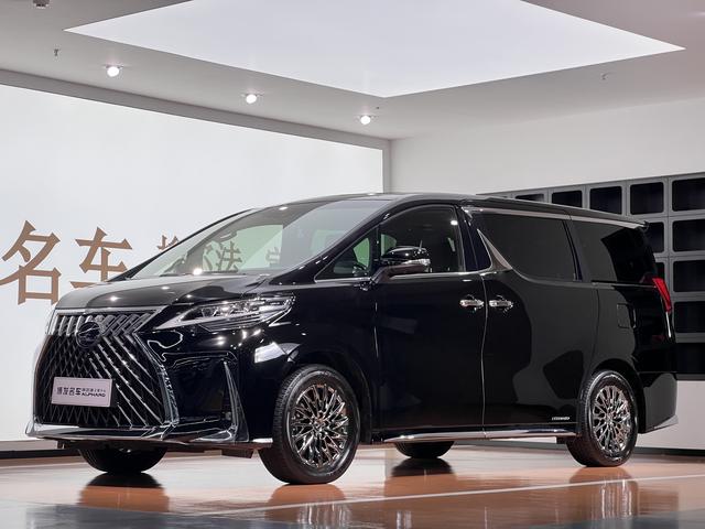 Lexus LM 2020 300h E-Four 7-seat Junior Edition
