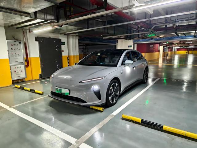 Azera ET5T 2024 75kWh