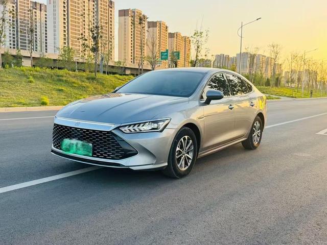 Qin PLUS DM 2023 DM-i Champion Edition 55KM Leading Type