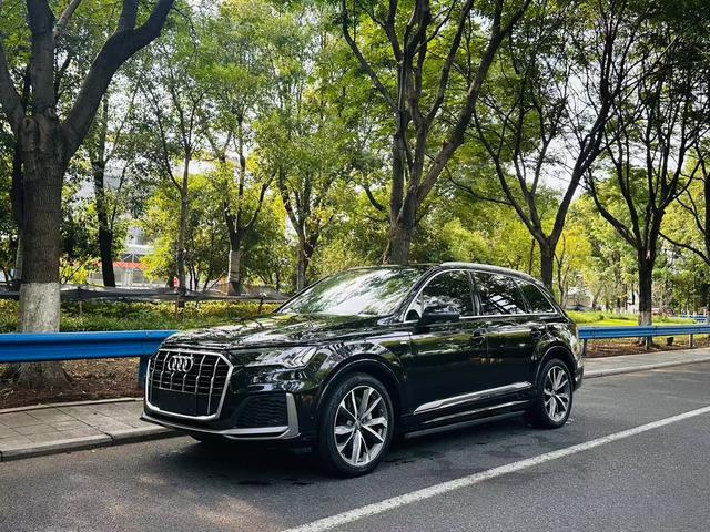 Audi Q7 2020 55 TFSI quattro S line Sport