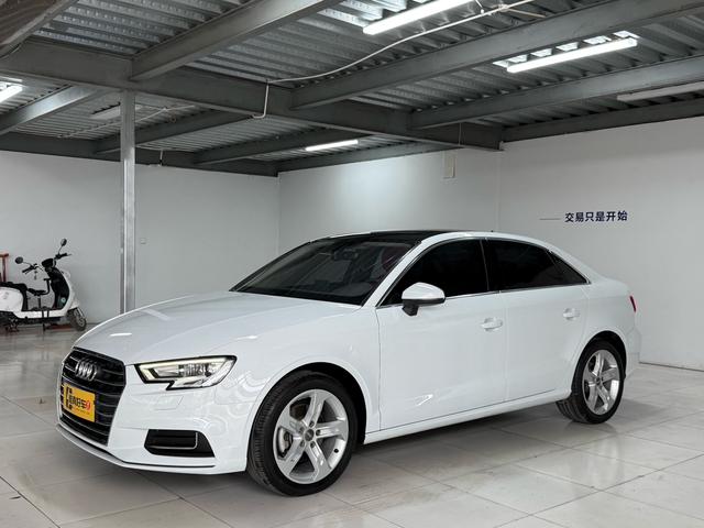 Audi A3 2020 Limousine 35 TFSI Style National VI