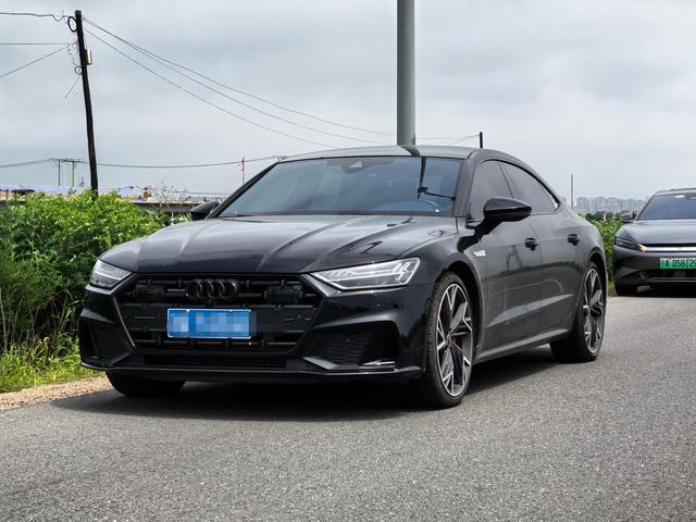 Audi A7L 2023 45 TFSI quattro S-line Black Knight Edition