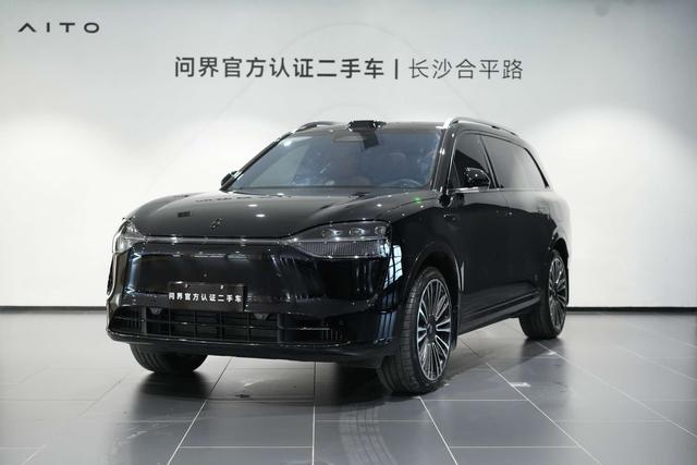 Wenjie M9 2024 Extended Range Ultra six-seater version