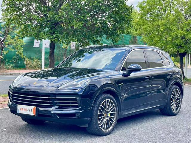 Cayenne E-Hybrid 2020 Cayenne E-Hybrid 2.0T