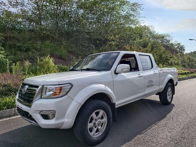 Ruiqi 2018 2.5T diesel two-wheel drive standard long cargo box ZD25T5