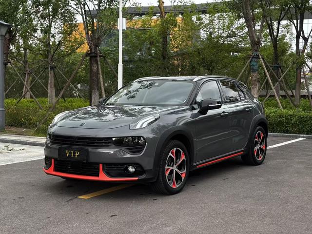 Lynk & Co 02 2019 2.0T automatic two-wheel drive Funky Music Version