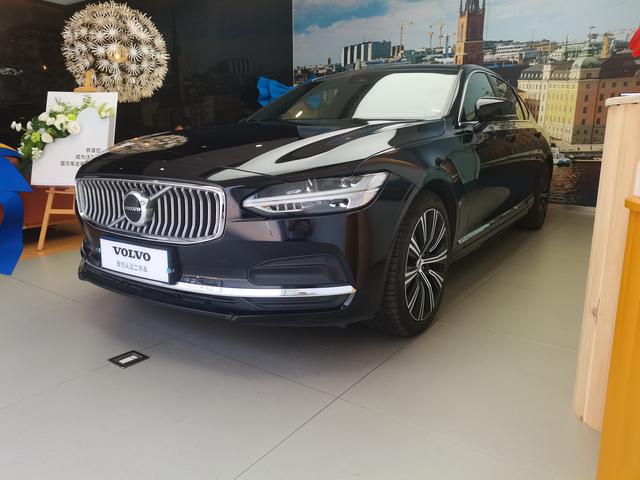 Volvo S90 2025 B5 Zhiyuan Deluxe Edition