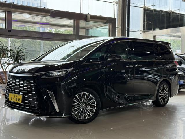 Lexus LM 2023 350h E-Four 7-seat Junior Edition