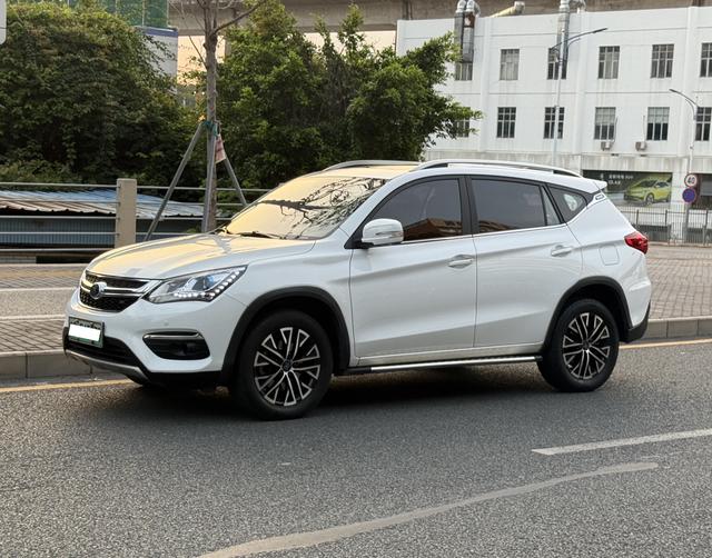 Song DM 2017 1.5TID All-Wheel Drive Luxury