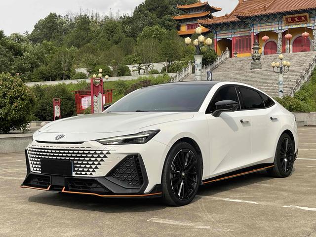 Changan UNI-V 2023 2.0T Front Speed Version