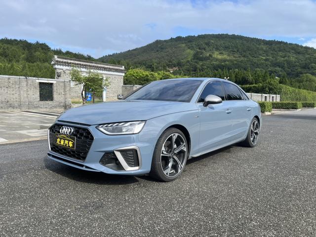 Audi A4L 2022 40 TFSI quattro RS package combustion model