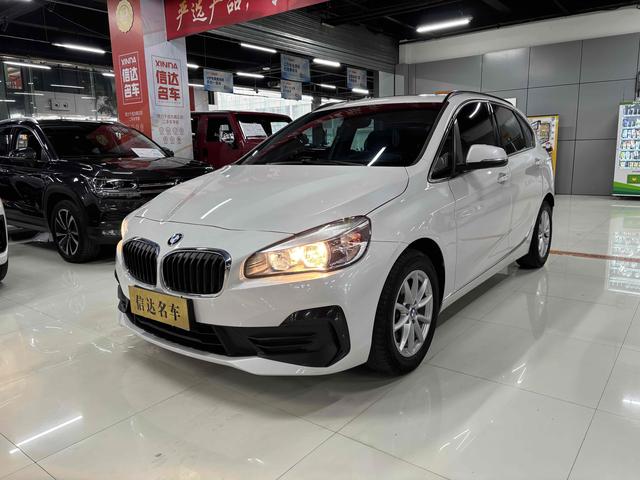 BMW 2 Series Wagon 2018 218i Style