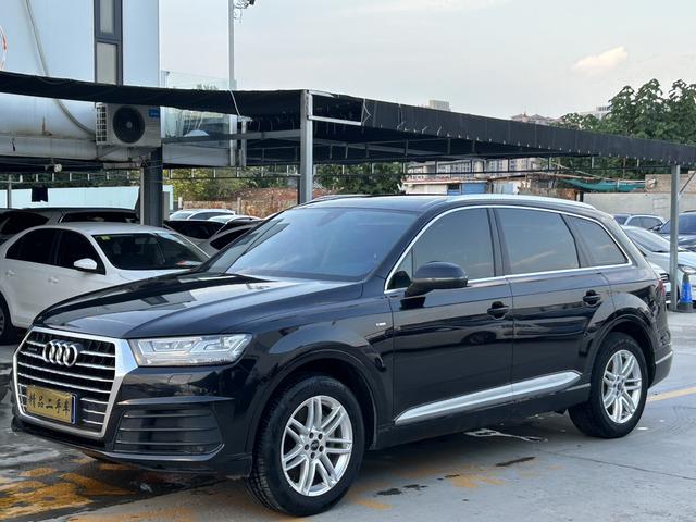 Audi Q7 2018 40 TFSI Comfort