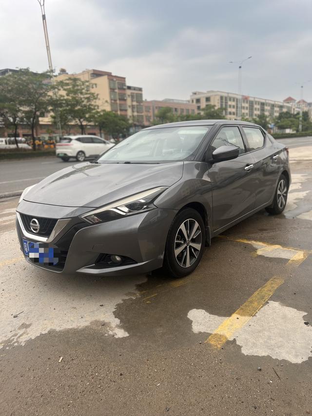 Bluebird 2016 1.6L CVT Dazzle Edition