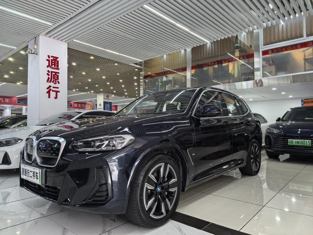 BMW iX3 2023 Leader