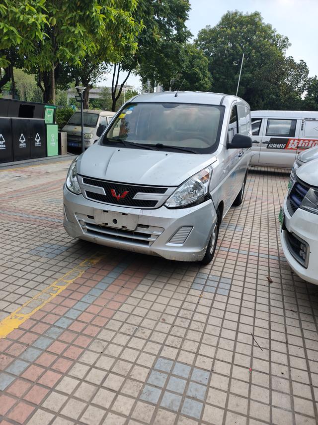 Wuling Rongguang V 2016 1.5L practical type without power