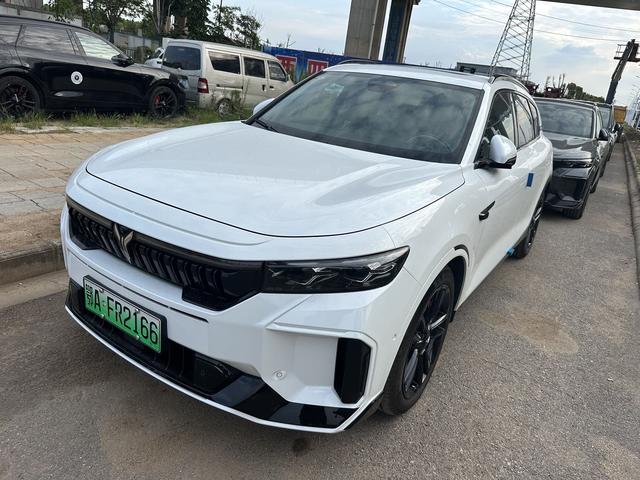 Lantu FREE 2025 Model 318 Four-wheel drive Discovery Edition