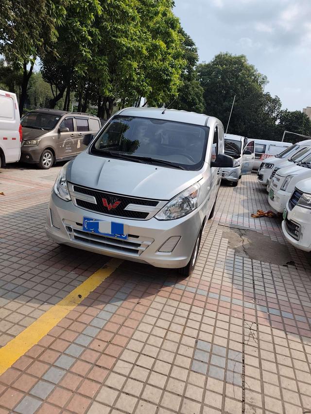 Wuling Rongguang V 2016 1.5L practical type without power