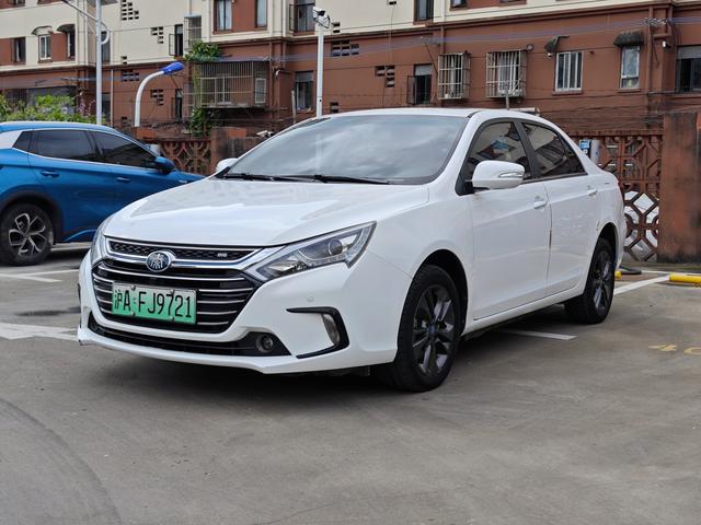 Qin DM 2017 1.5T Premium Model