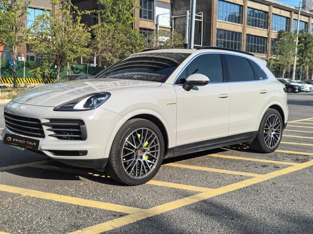Cayenne E-Hybrid 2021 Cayenne E-Hybrid 2.0T
