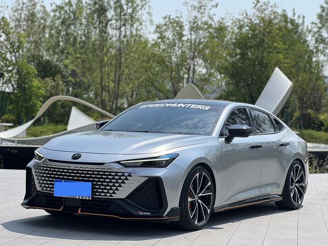 Changan UNI-V 2022 1.5T Intelligent Pilot Model