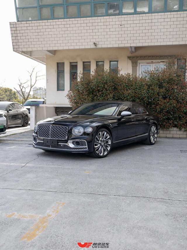 Flying Spur 2024 4.0 T V8 Mulliner