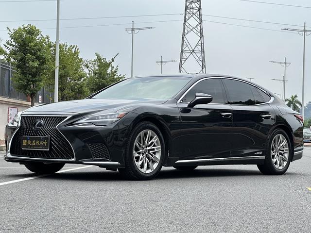 Lexus LS 2021 500h Deluxe Edition