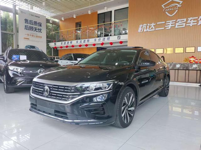 Passat 2023 330TSI Deluxe Edition