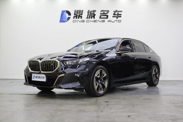 BMW i5 2024 eDrive35L M sports suit