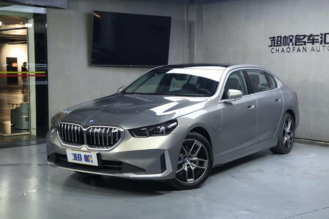 BMW i5 2024 eDrive35L Luxury Set