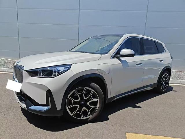 BMW iX1 2023 xDrive30L X Design Package