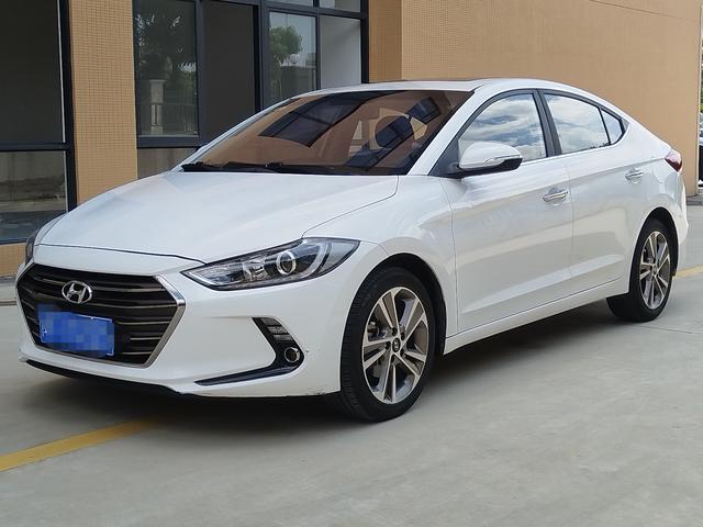 Leading the 2018 1.6L automatic 15th Anniversary Special Edition