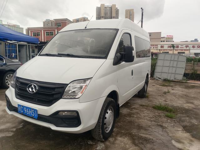 New Way V80 2015 2.5T Manual Commercial Jet Edition Short Axle Medium Roof