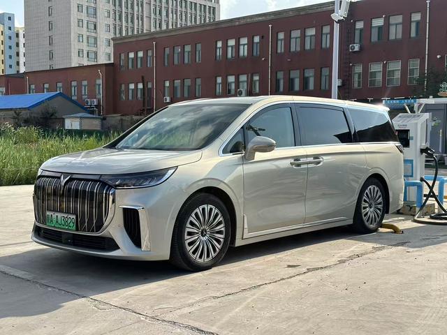 Arcto Dreamer EV 2022 0 Carbon Edition Dream + Range Package