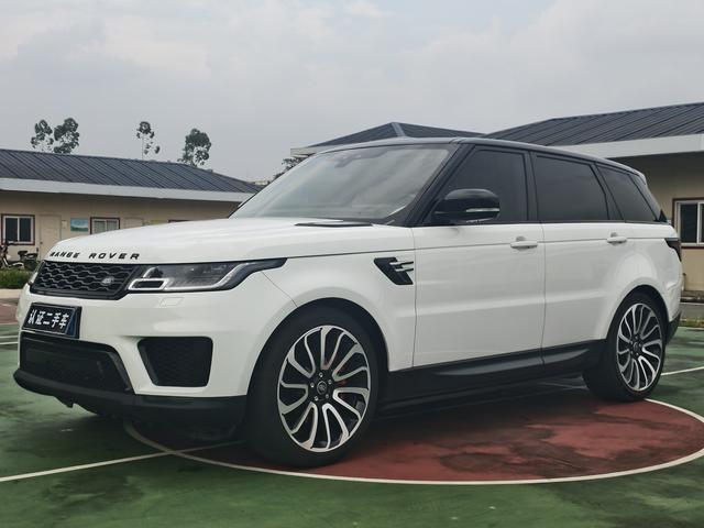 Range Rover Sport 2020 Model 3.0 L6 SE
