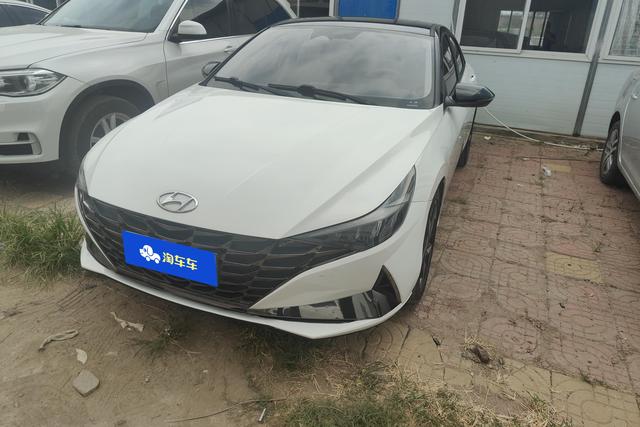 Elantra 2021 1.5L CVT LUX Premium