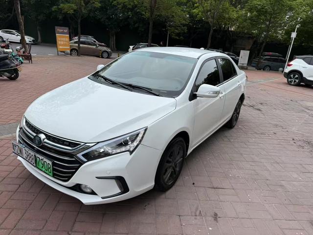 Qin DM 2018 1.5T Smartlink Elite