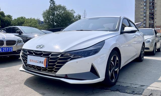 Elantra 2021 1.5L CVT LUX Premium