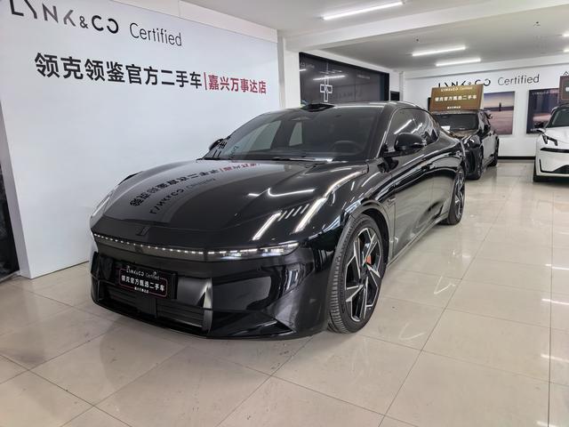 Lynk & Co Z10 2024 95kWh 702km four-wheel drive smart driving Ultra