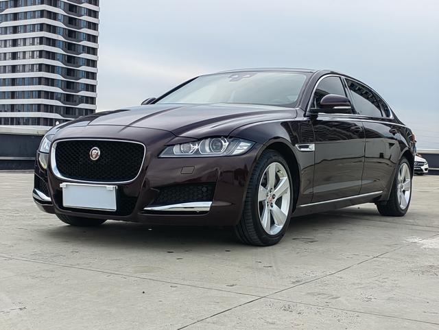 Jaguar XFL 2019 XFL 2.0T 200PS 2WD Elite