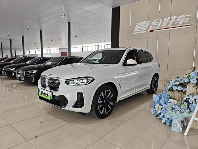 BMW iX3 2023 Leader