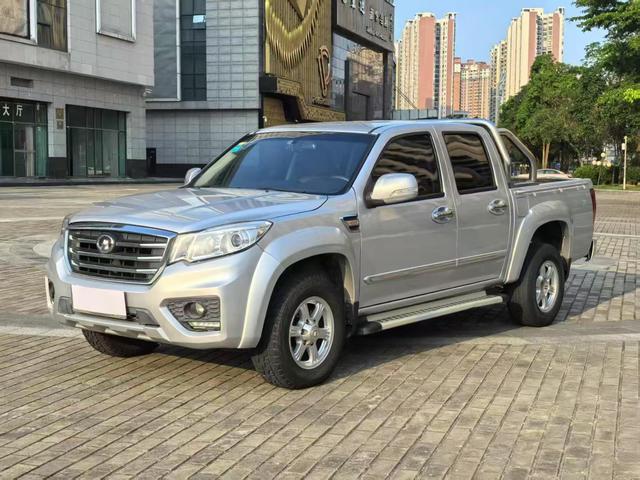Fengjun 6 2017 2.0T diesel four-wheel drive pilot type 4D20B