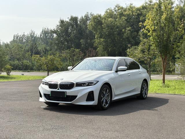 BMW i3 2023 eDrive 35 L